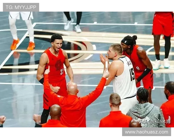 开拓者险胜掘金 杨瀚森未能出场表现成焦点